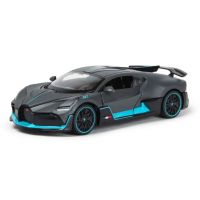 Машинка Rastar 64200 Bugatti Divo (1:32, 14см). Серая. Двери и капот открываются. Звуковые и световые сигналы. Инерционная